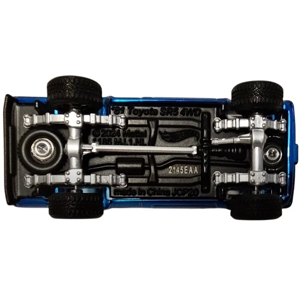 Hot Wheels‎ RLC 81 Toyota SR5 4WD Blue White Excellent Spectraflame Truck 1:64